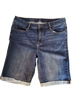 Jcpenney St. Johns Bay Bermuda Jean Shorts Size 14 Womens Casual Denim Blue Cott